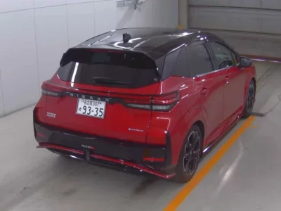 Nissan AURA
