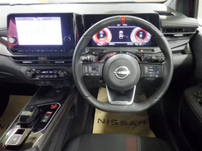 Nissan AURA