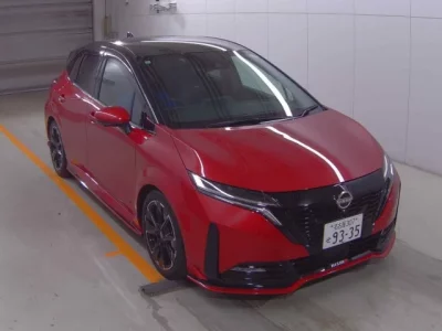 Nissan AURA