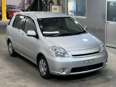 Toyota RAUM