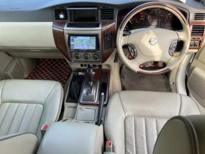 Nissan SAFARI
