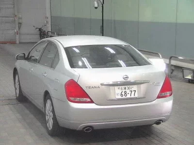 Nissan TEANA