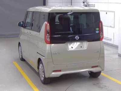 Nissan ROOX