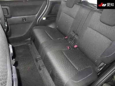 Mitsubishi DELICA D2