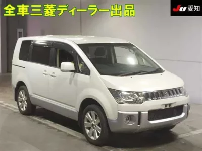 Mitsubishi DELICA D5