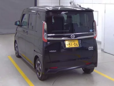Nissan ROOX