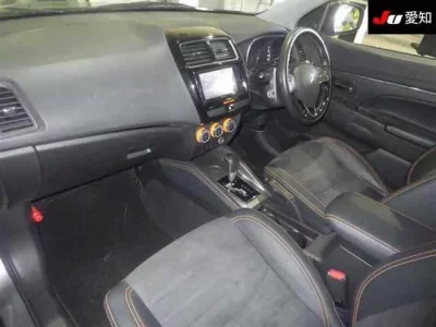 Mitsubishi RVR