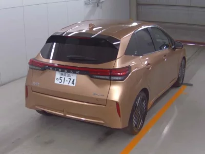 Nissan AURA