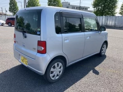 Toyota PIXIS SPACE