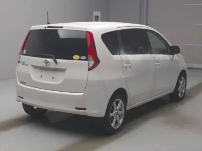 Toyota PASSO SETTE