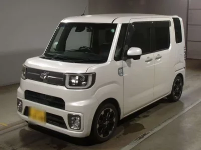 Toyota PIXIS MEGA