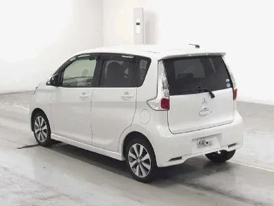 Mitsubishi EK CUSTOM