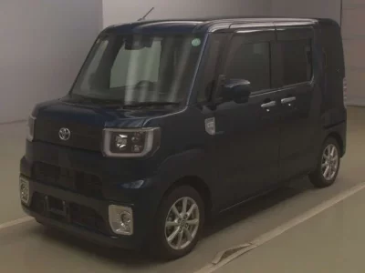 Toyota PIXIS MEGA