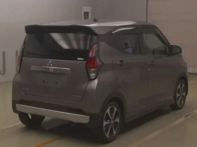 Mitsubishi EK X