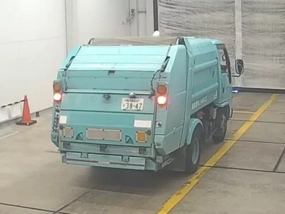 Isuzu ELF