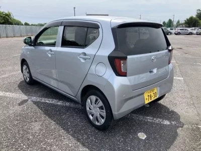 Daihatsu MIRA E S