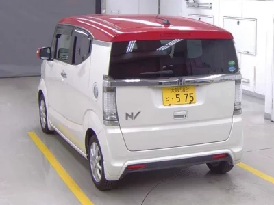 Honda N BOX SLASH