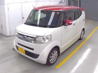 Honda N BOX SLASH