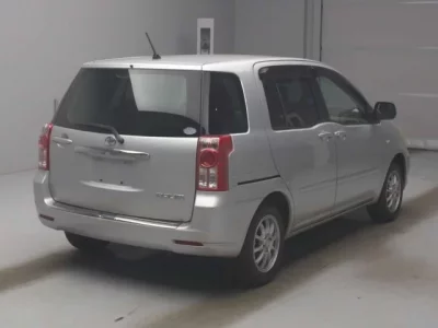 Toyota RAUM