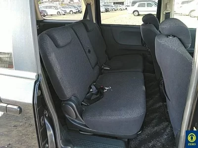 Nissan LAFESTA