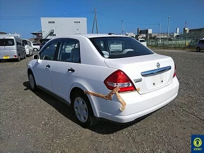 Nissan TIIDA LATIO