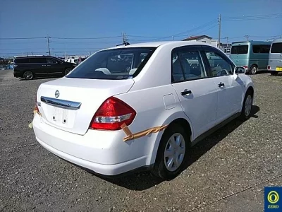 Nissan TIIDA LATIO