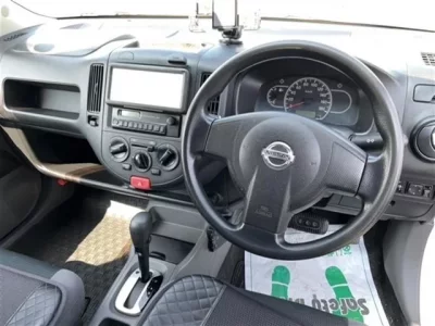 Nissan AD