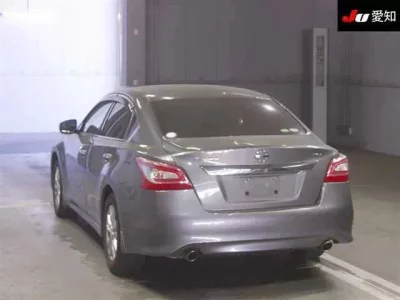 Nissan TEANA
