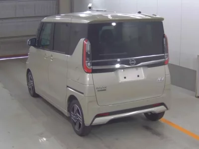 Nissan ROOX