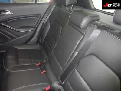 Mercedes-Benz GLA CLASS