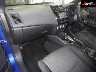 Mitsubishi RVR