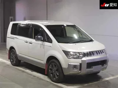 Mitsubishi DELICA D5