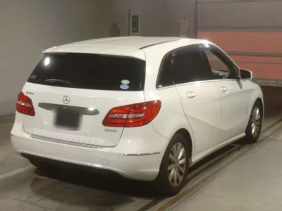Mercedes-Benz B CLASS