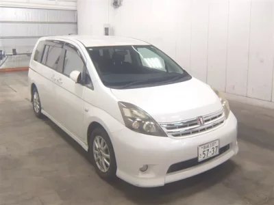 Toyota ISIS