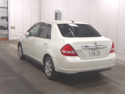 Nissan TIIDA LATIO