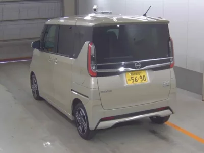 Nissan ROOX