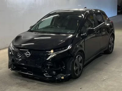 Nissan AURA