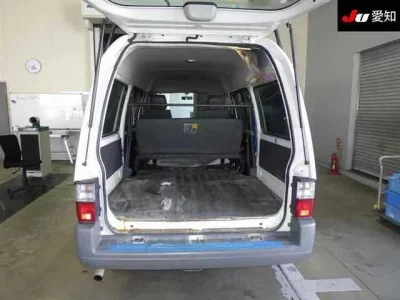 Mazda BONGO VAN