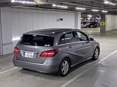 Mercedes-Benz B CLASS