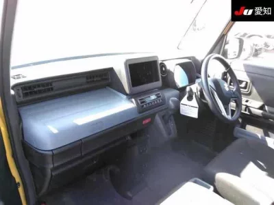 Suzuki SPACIA BASE