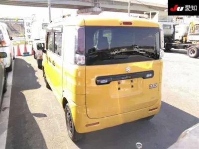 Suzuki SPACIA BASE