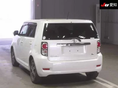 Toyota COROLLA RUMION