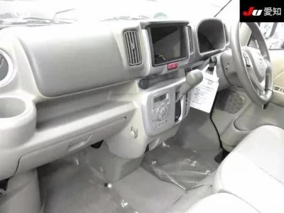 Nissan CLIPPER RIO