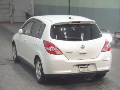 Nissan TIIDA