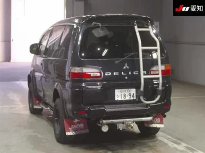 Mitsubishi DELICA