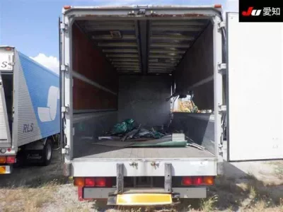 Isuzu FORWARD