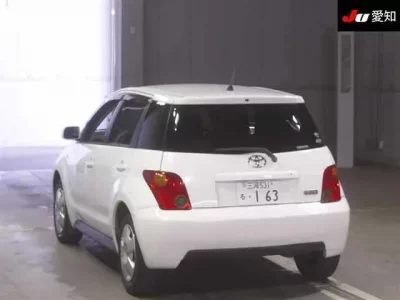 Toyota IST