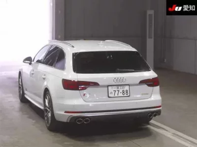 Audi S4