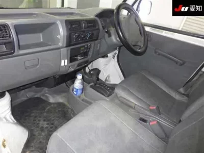 Nissan CLIPPER TRUCK