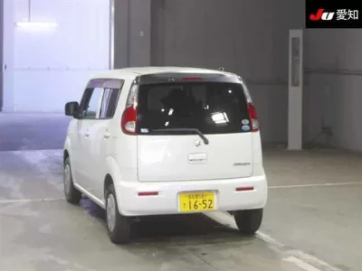 Suzuki MRWAGON